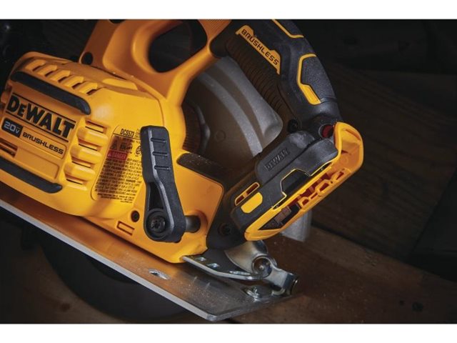 2021 DeWalt Saws DCS573B at McKinney Outdoor Superstore