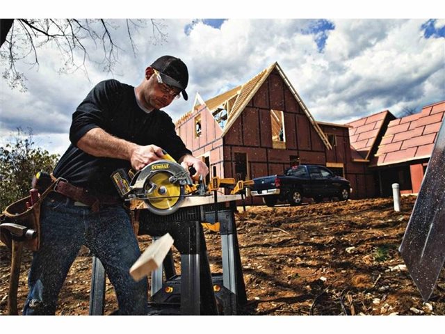 2021 DeWalt Saws DCS575B at McKinney Outdoor Superstore