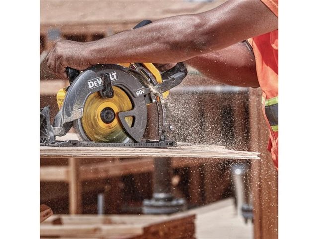 2021 DeWalt Saws DCS577B at McKinney Outdoor Superstore