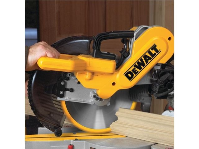 2021 DeWalt Saws DW717 at McKinney Outdoor Superstore