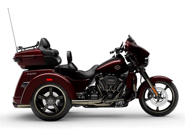 CVO Tri Glide® at Arkport Cycles