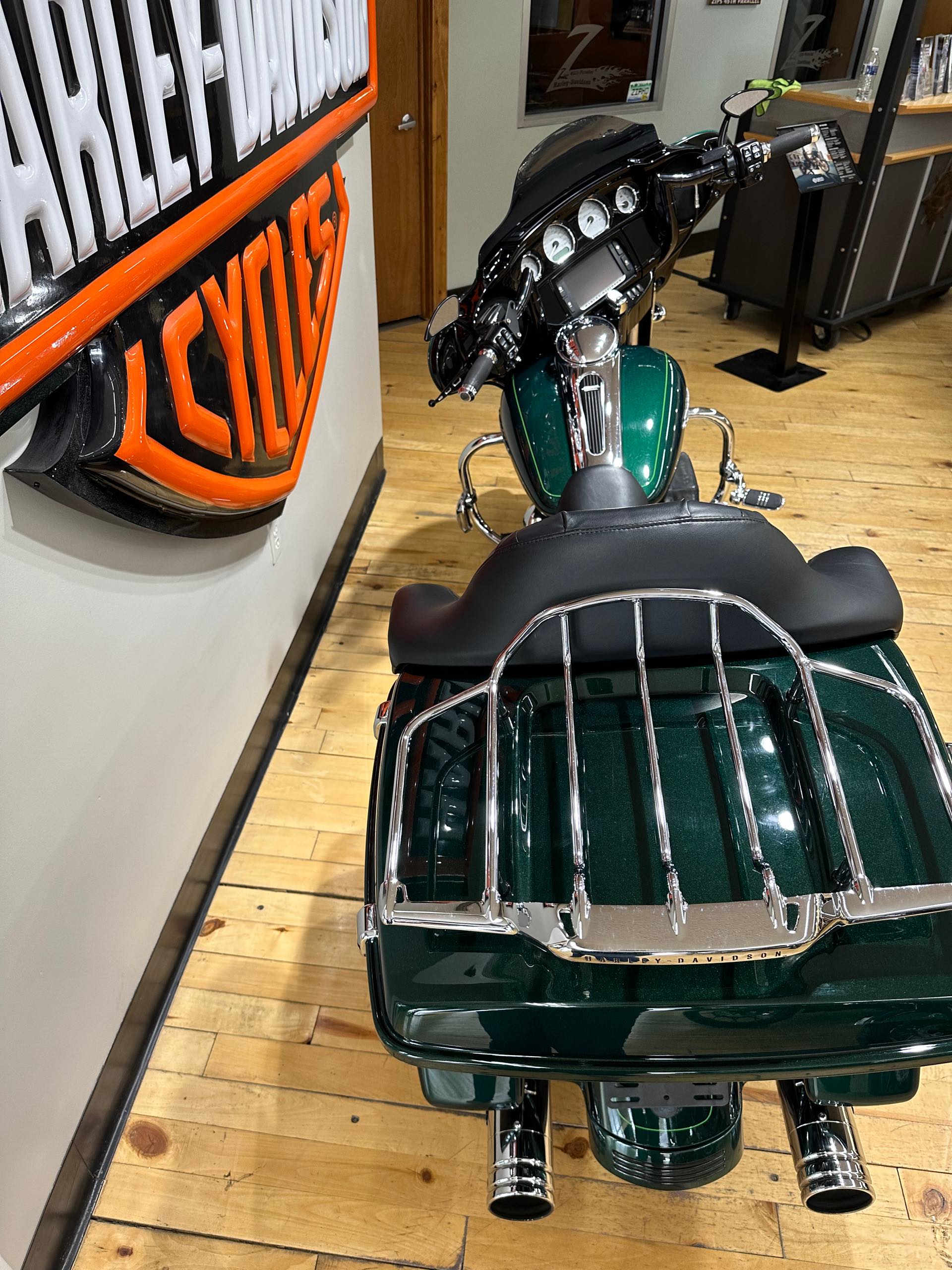 2015 Harley-Davidson Street Glide Special at Zips 45th Parallel Harley-Davidson