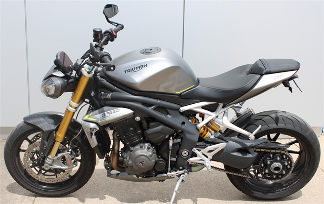 New speed triple discount 2021