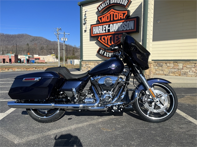 2025 Harley-Davidson Street Glide Base at Harley-Davidson of Asheville