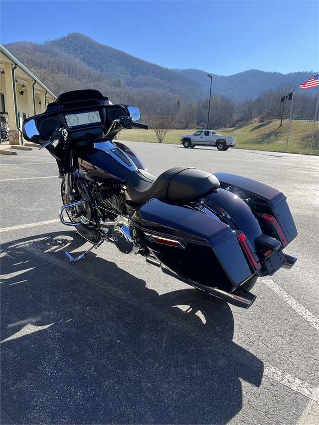 2025 Harley-Davidson Street Glide Base at Harley-Davidson of Asheville