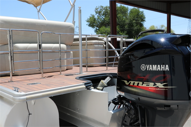 2017 Sylvan Mirage 8524 Tri-toon at Jerry Whittle Boats