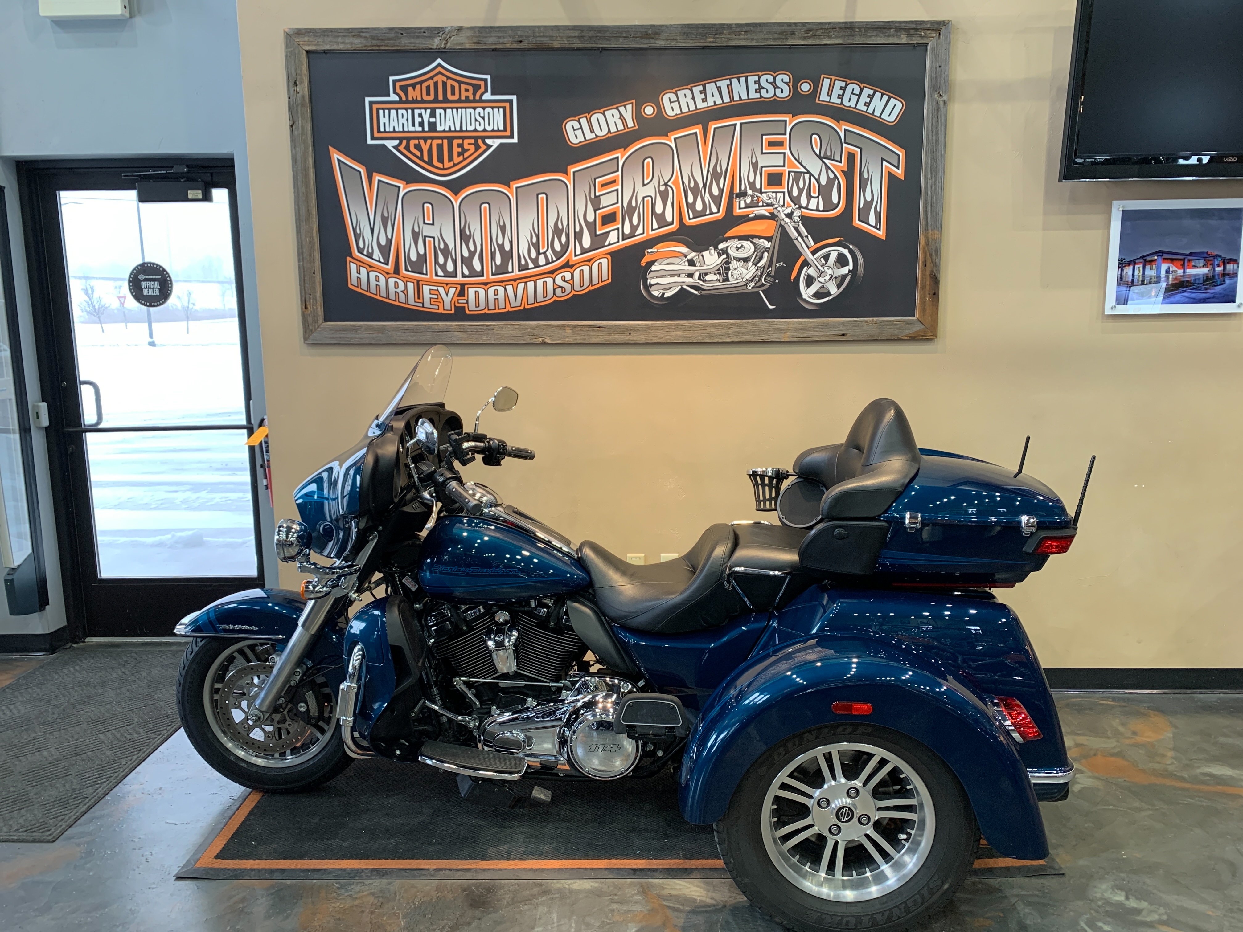 2020 Harley-Davidson Trike Tri Glide Ultra at Vandervest Harley-Davidson, Green Bay, WI 54303