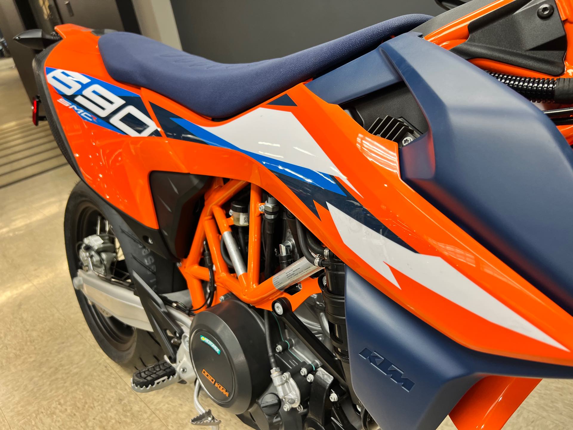 2024 KTM SMC 690 R at Sloans Motorcycle ATV, Murfreesboro, TN, 37129