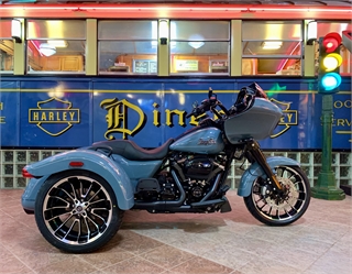 2021 Harley-Davidson® CVO™ Tri Glide® near me Augusta ME - Big