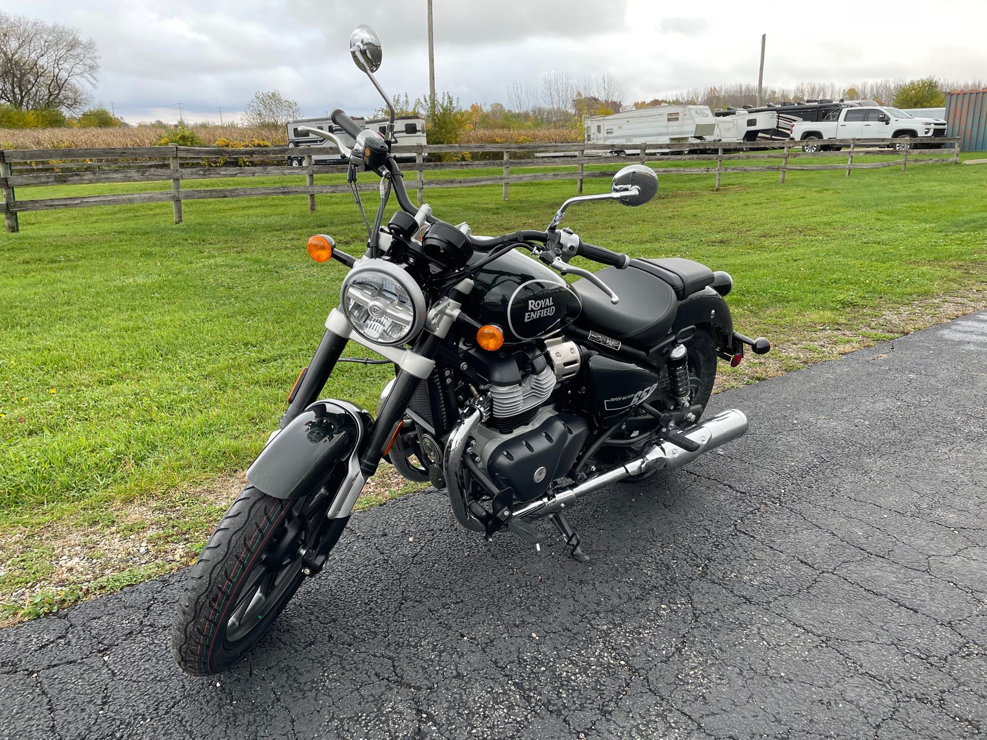 2024 Royal Enfield Super Meteor 650 at Randy's Cycle