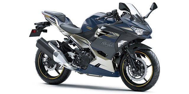 2023 Kawasaki Ninja 400 Base at Jacksonville Powersports, Jacksonville, FL 32225
