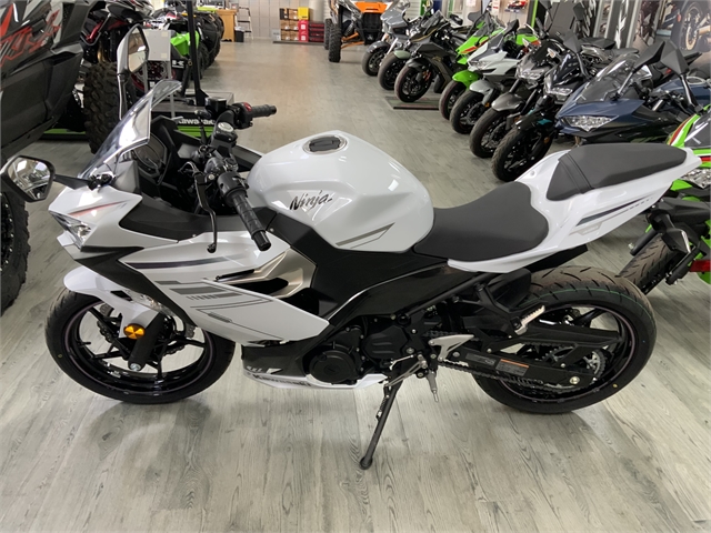 2023 Kawasaki Ninja 400 Base at Jacksonville Powersports, Jacksonville, FL 32225
