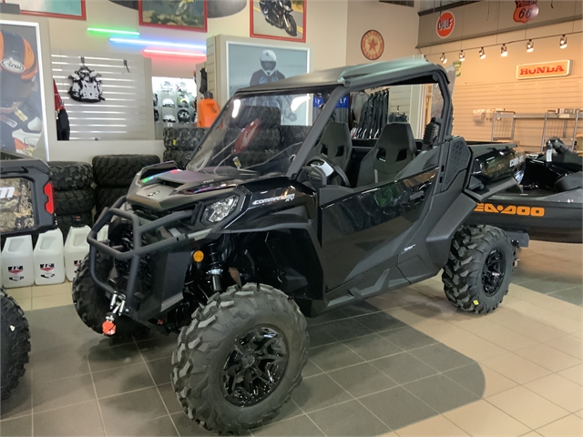 2022 Can-Am Commander XT 700 at Midland Powersports