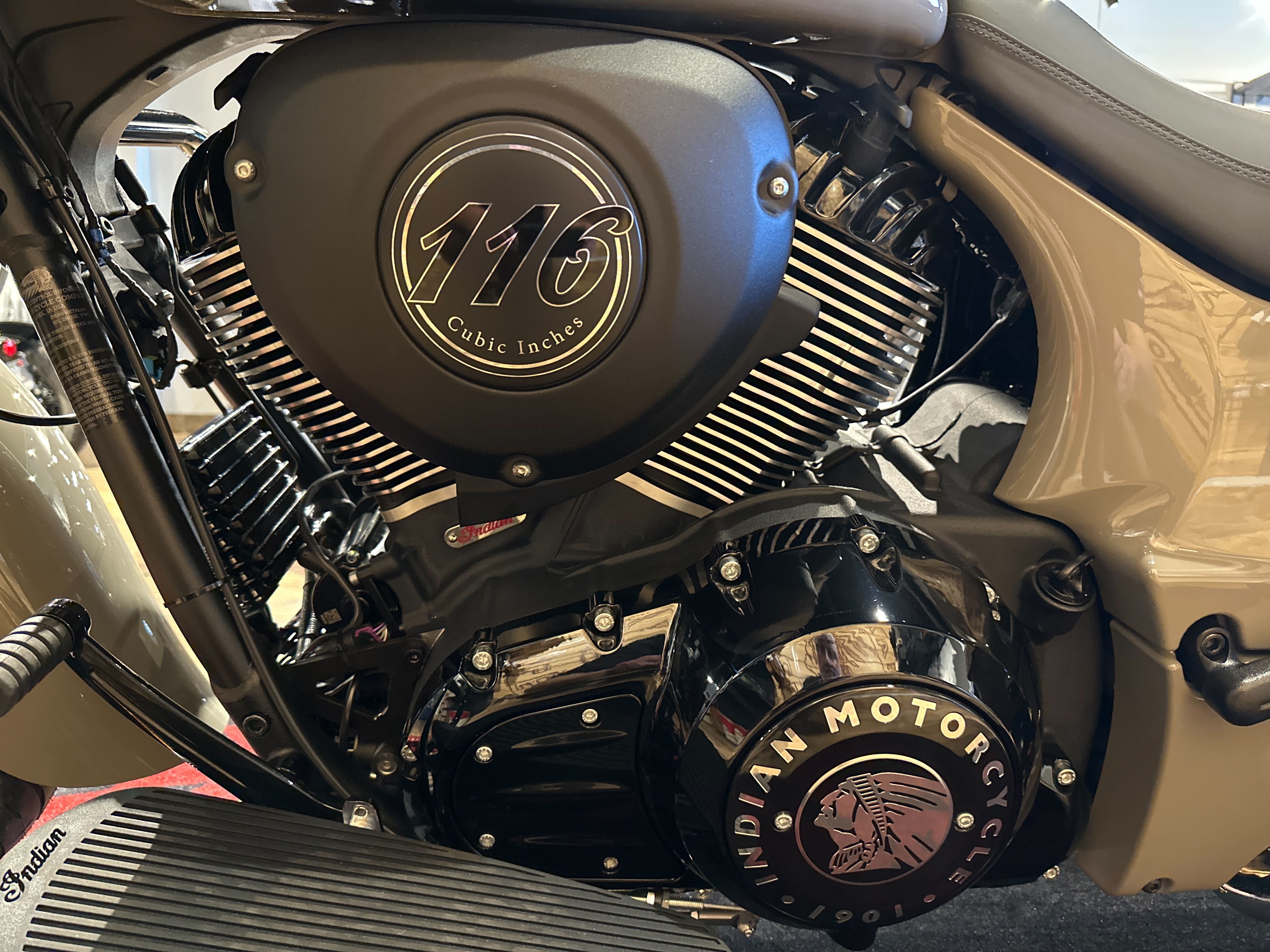 2023 Indian Motorcycle Chieftain Dark Horse at Frontline Eurosports