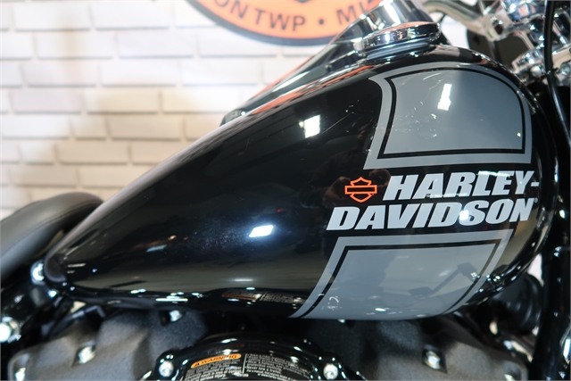 2021 Harley-Davidson Cruiser Sport Glide at Wolverine Harley-Davidson