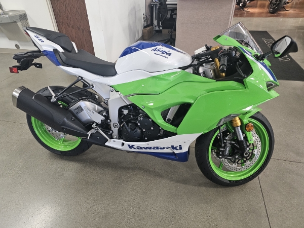 2024 Kawasaki Ninja ZX-6R 40th Anniversary Edition ABS at Brenny's Motorcycle Clinic, Bettendorf, IA 52722