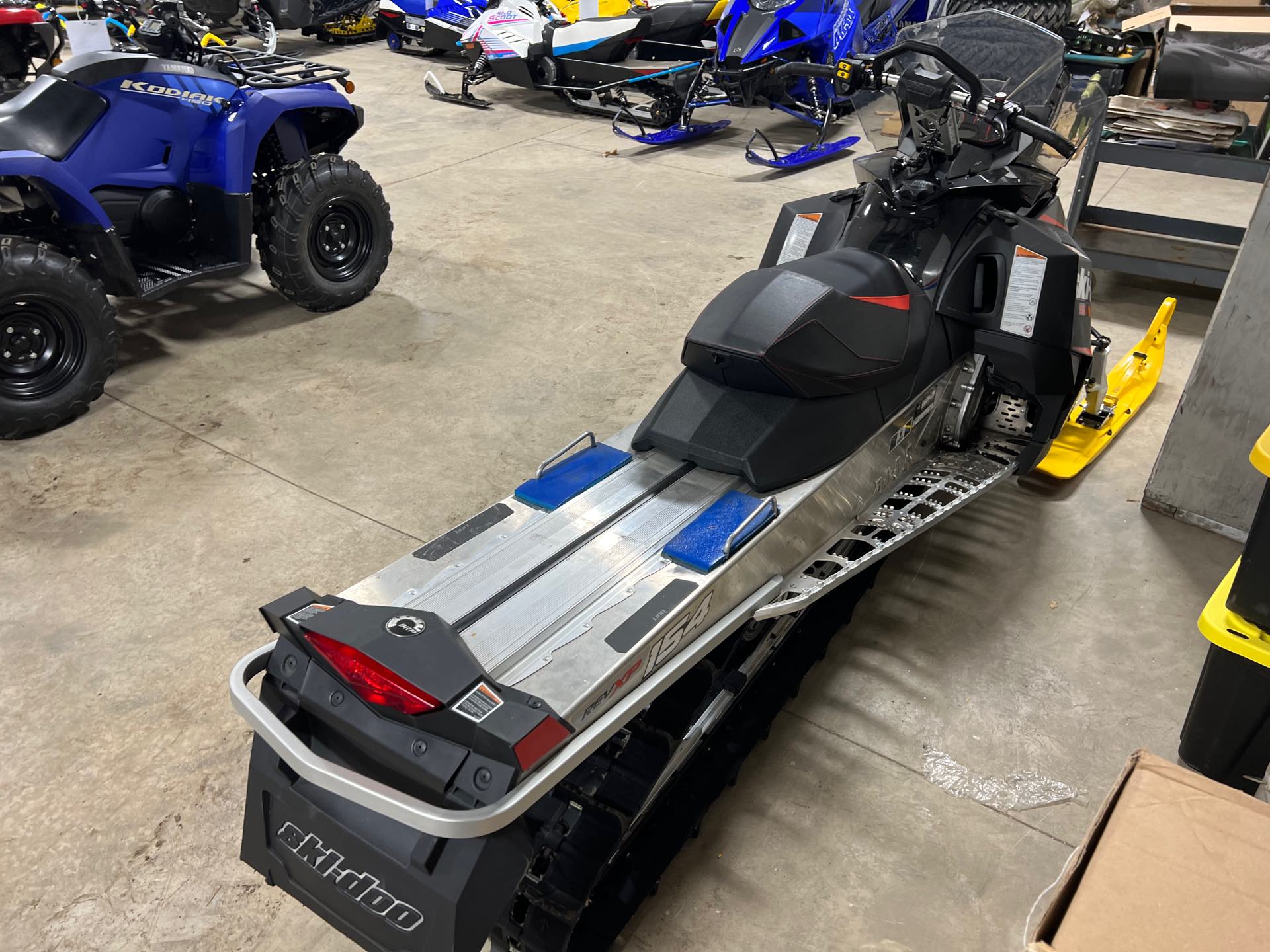 2016 Ski-Doo Summit Sport 800R Power TEK at Interlakes Sport Center