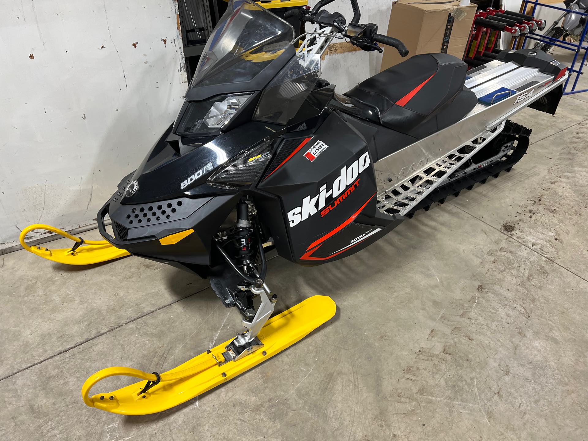 2016 Ski-Doo Summit Sport 800R Power TEK at Interlakes Sport Center