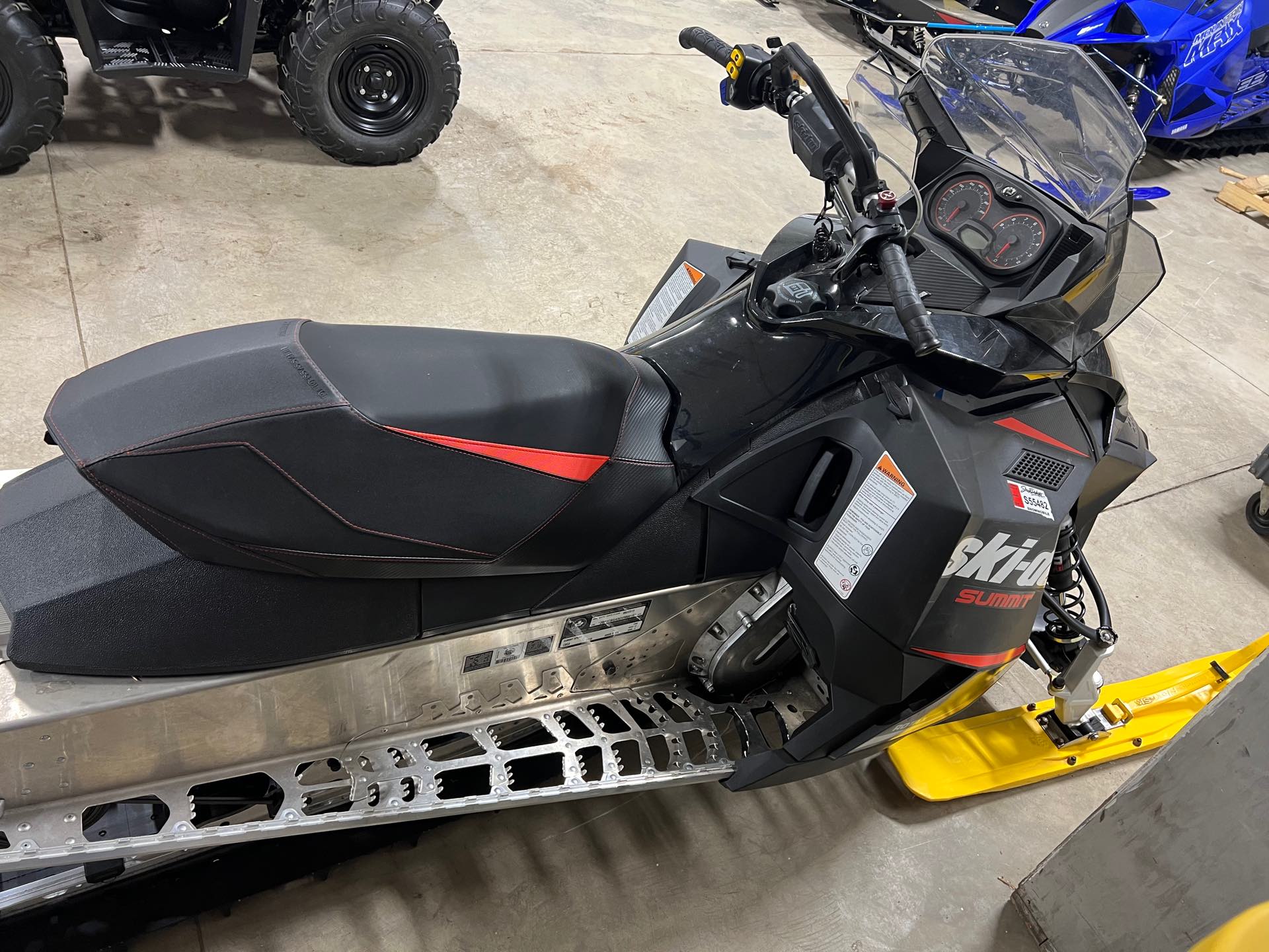 2016 Ski-Doo Summit Sport 800R Power TEK at Interlakes Sport Center