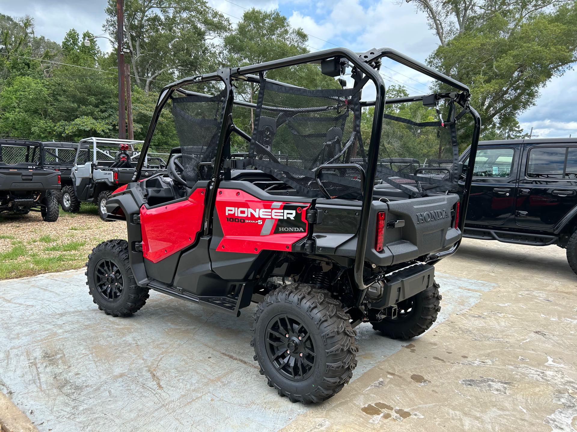 2024 HONDA SXS10M5DR Deluxe at ATV Zone, LLC