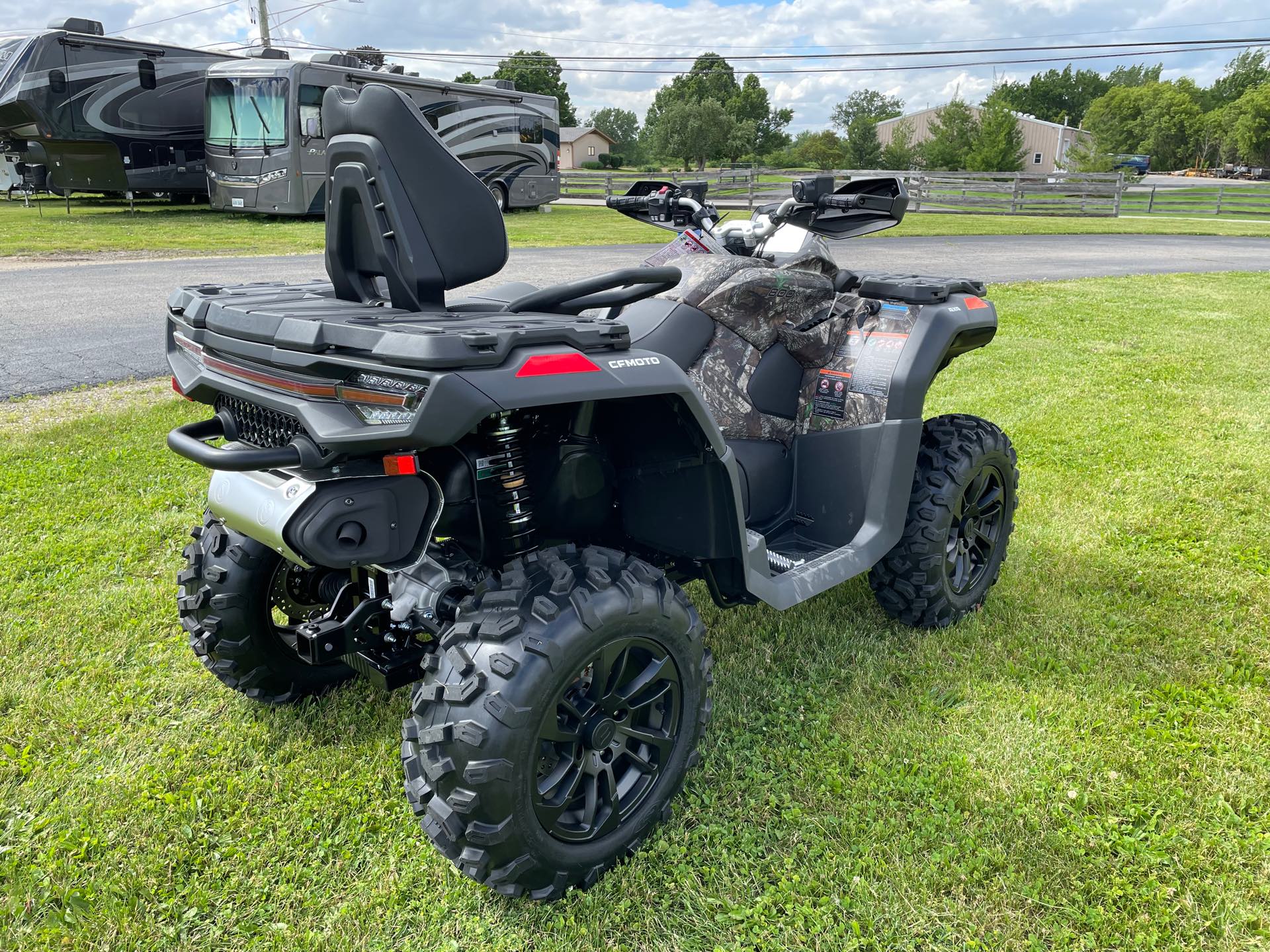 2024 CFMOTO CFORCE 800 Touring at Randy's Cycle