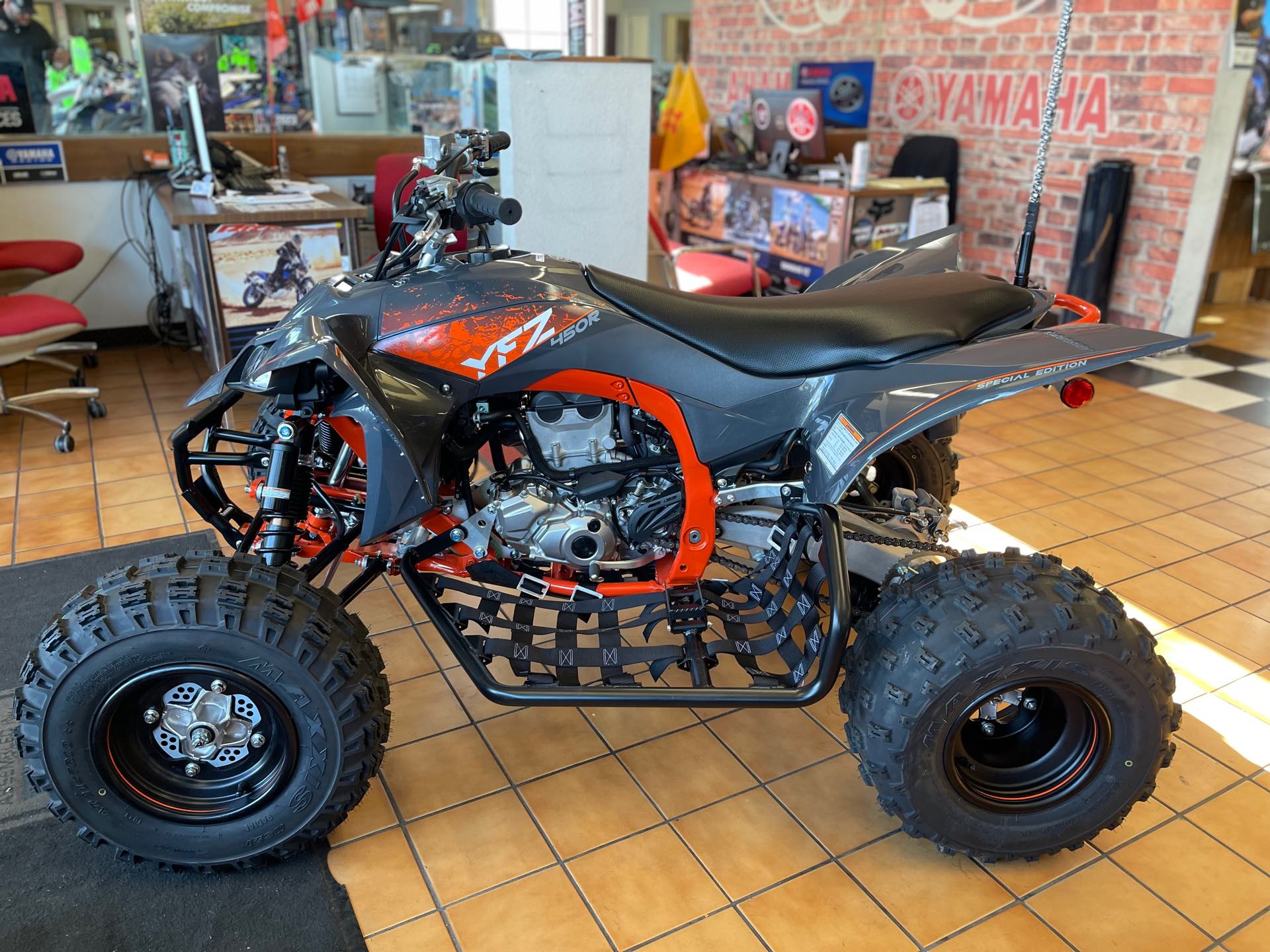 2024 Yamaha YFZ 450R SE at Bobby J's Yamaha, Albuquerque, NM 87110