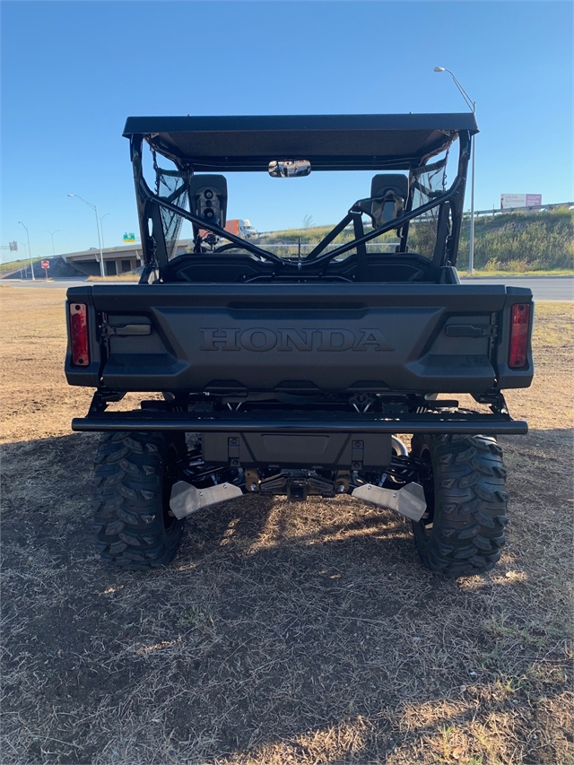 2022 Honda Pioneer 1000 Trail at Kent Motorsports, New Braunfels, TX 78130