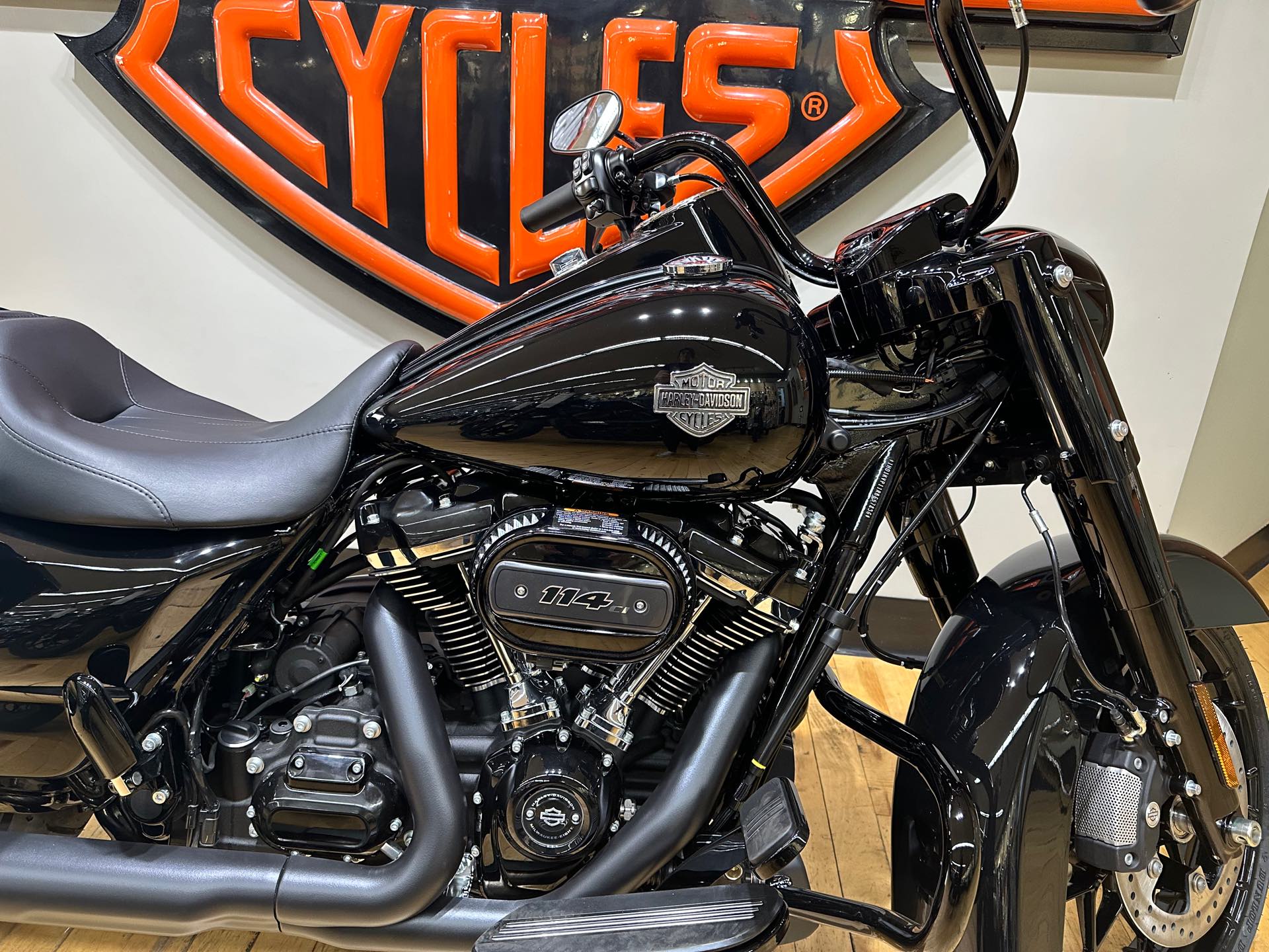 2024 Harley-Davidson Road King Special at Zips 45th Parallel Harley-Davidson