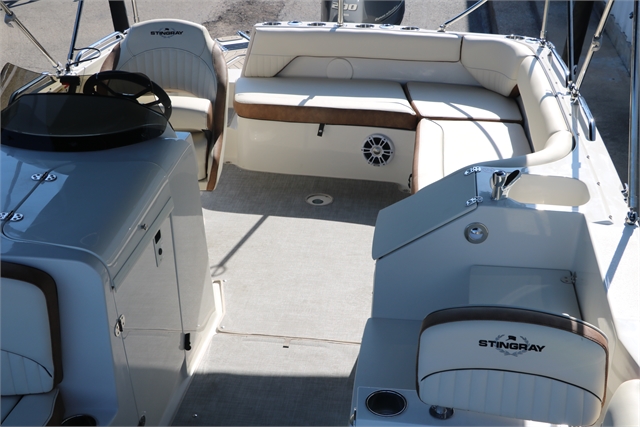 2023 Stingray 212 SC Deck Boat at Jerry Whittle Boats