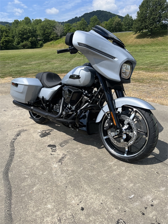 2024 Harley-Davidson Street Glide Base at Harley-Davidson of Asheville