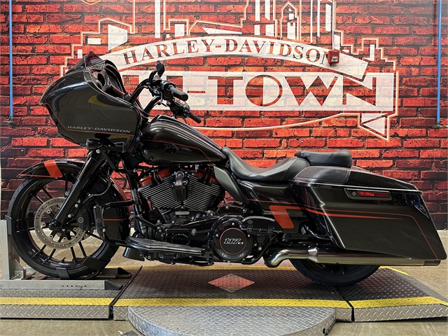 2018 Harley-Davidson Road Glide CVO Road Glide at Chi-Town Harley-Davidson