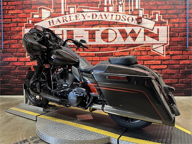 2018 Harley-Davidson Road Glide CVO Road Glide at Chi-Town Harley-Davidson
