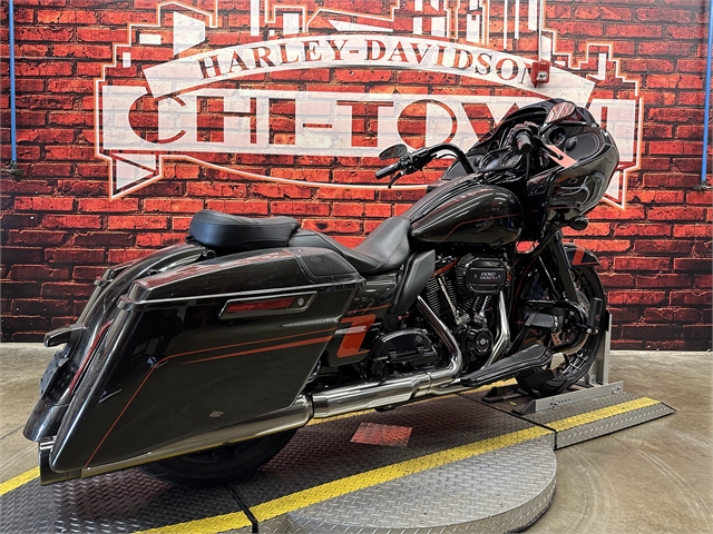 2018 Harley-Davidson Road Glide CVO Road Glide at Chi-Town Harley-Davidson