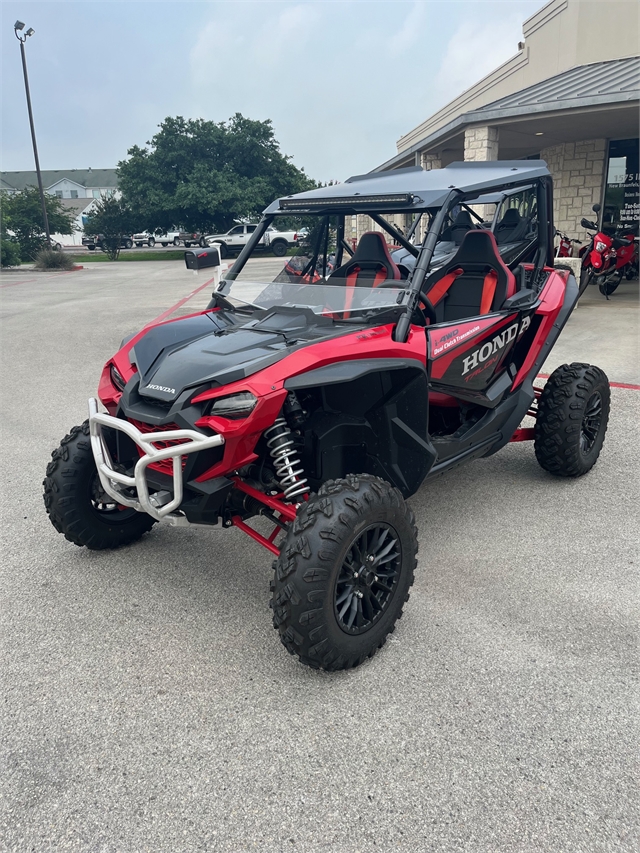 2022 Honda Talon 1000R FOX Live Valve at Kent Motorsports, New Braunfels, TX 78130