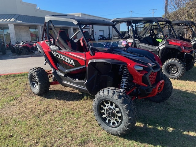 2022 Honda Talon 1000R FOX Live Valve at Kent Motorsports, New Braunfels, TX 78130