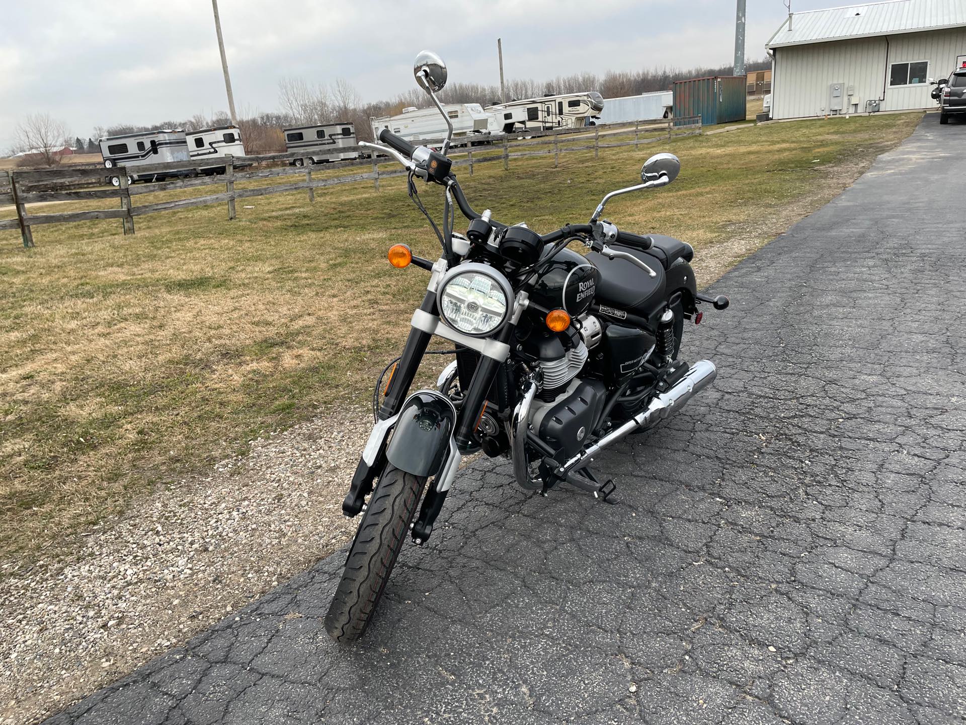 2024 Royal Enfield Super Meteor 650 at Randy's Cycle