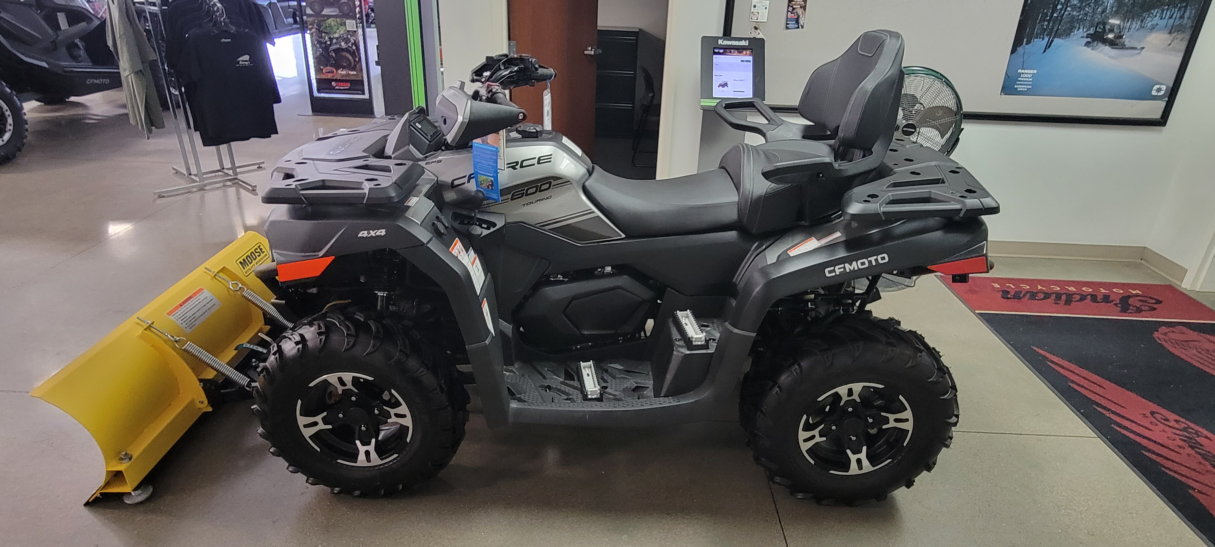2022 CFMOTO CFORCE 600 Touring at Brenny's Motorcycle Clinic, Bettendorf, IA 52722