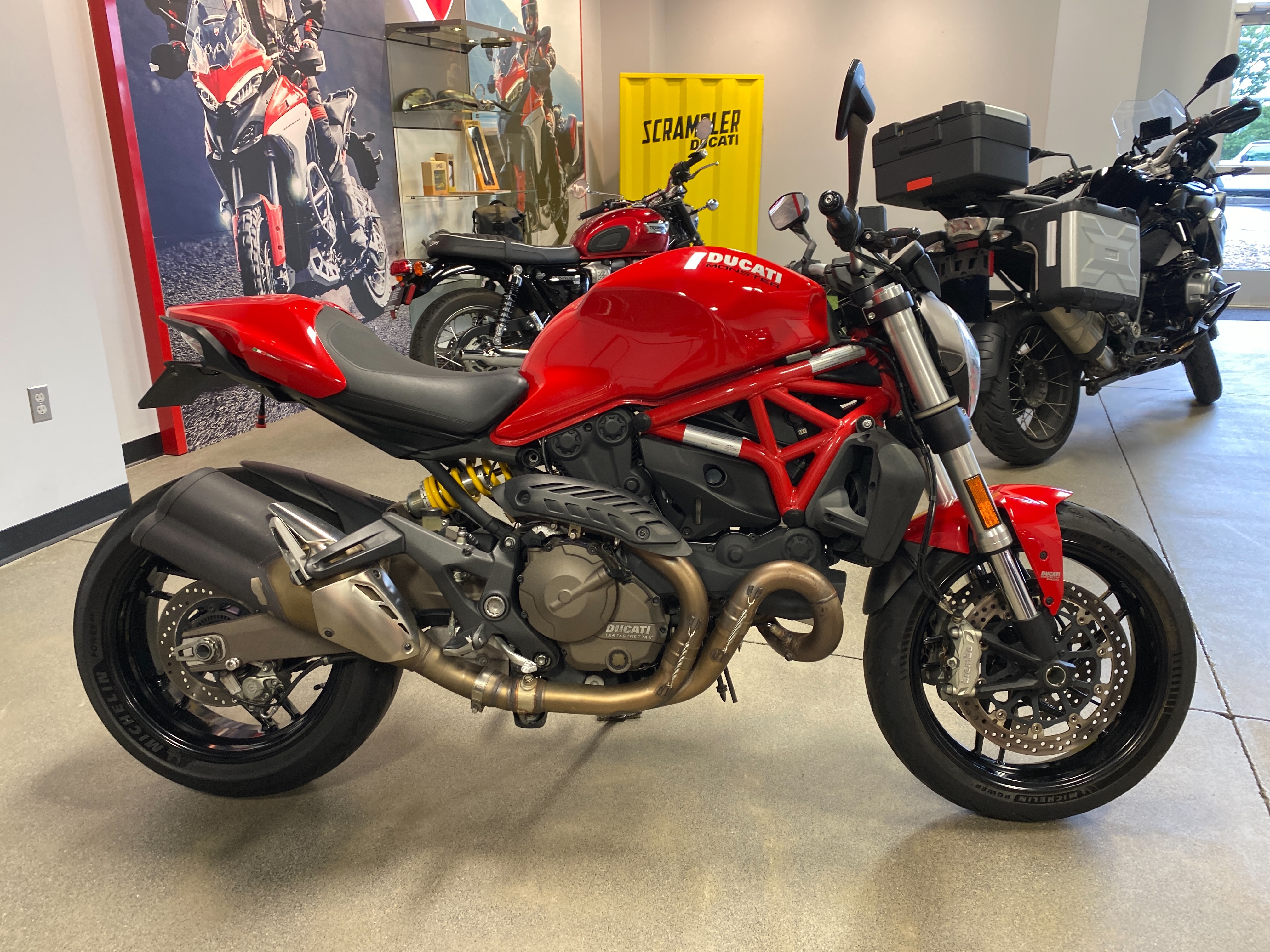 2015 Ducati Monster 821 at Frontline Eurosports