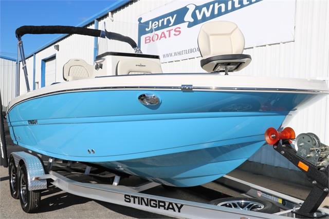 2023 Stingray 216CC at Jerry Whittle Boats