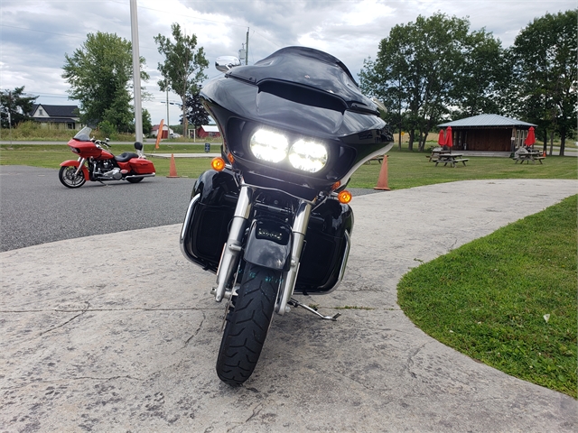 2019 Harley-Davidson Road Glide Ultra at Classy Chassis & Cycles