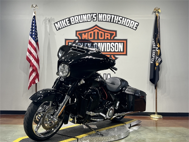 2015 Harley-Davidson Street Glide CVO Street Glide at Mike Bruno's Northshore Harley-Davidson