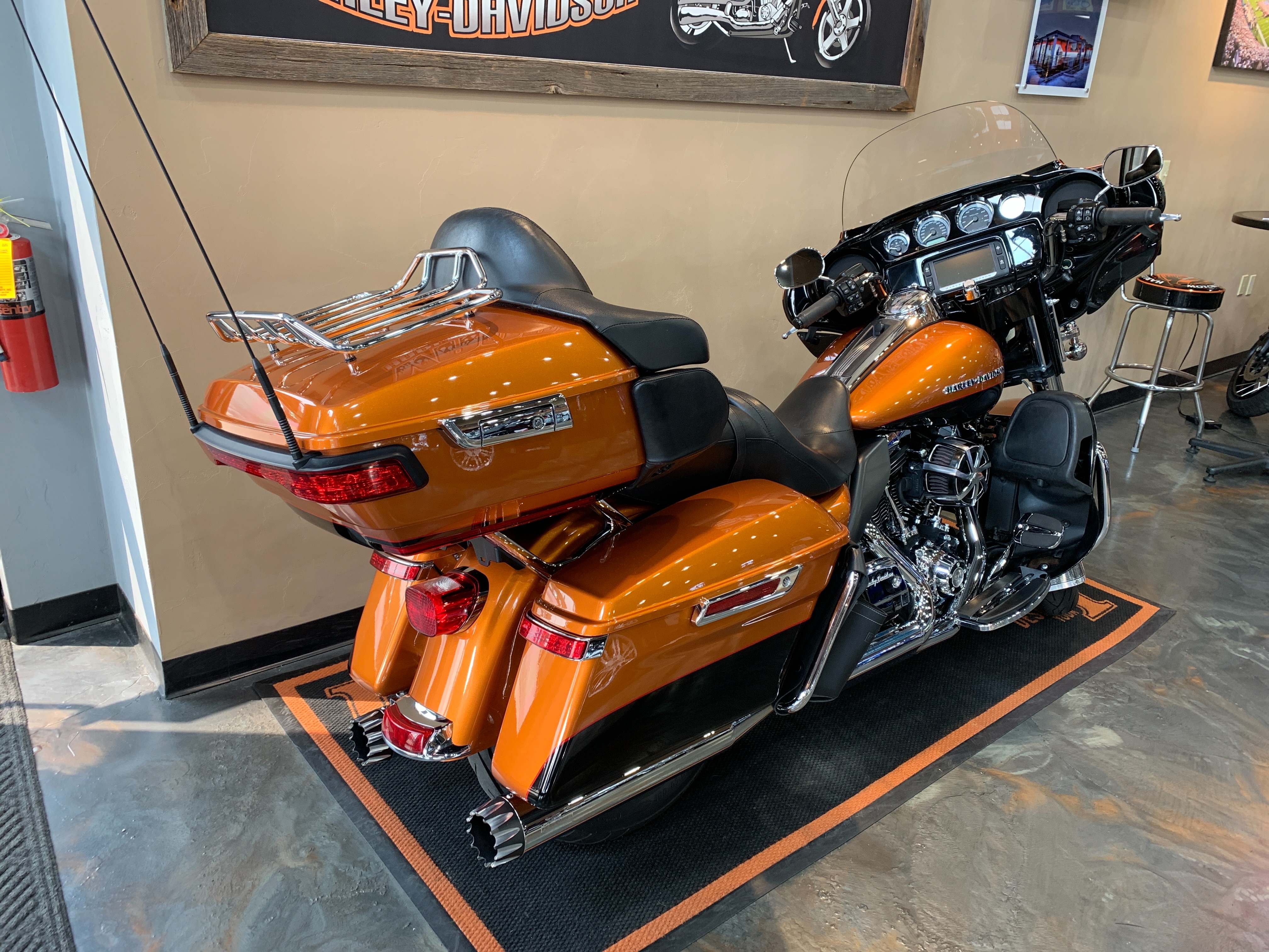 2014 Harley-Davidson Electra Glide Ultra Limited at Vandervest Harley-Davidson, Green Bay, WI 54303