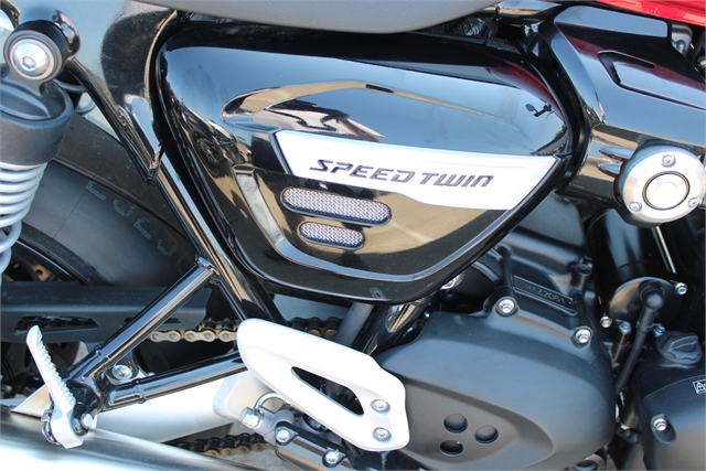 2023 Triumph Speed Twin Base at Eurosport Cycle