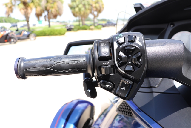 2016 Can-Am Spyder RT Limited at Friendly Powersports Baton Rouge