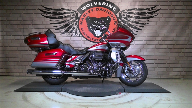 2016 Harley-Davidson Road Glide CVO Ultra at Wolverine Harley-Davidson