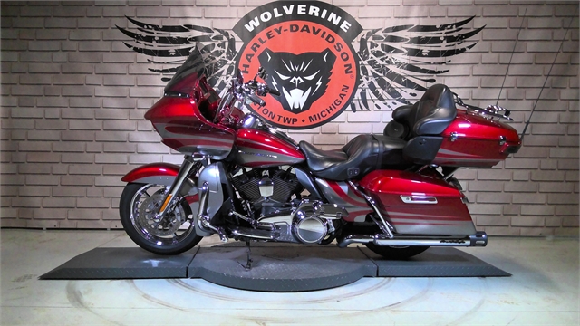 2016 Harley-Davidson Road Glide CVO Ultra at Wolverine Harley-Davidson