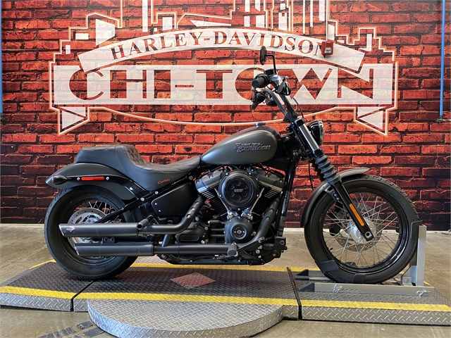 2018 Harley-Davidson Softail Street Bob at Chi-Town Harley-Davidson