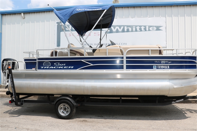 2017 Sun Tracker Fishing Barge 20 Deluxe at Jerry Whittle Boats