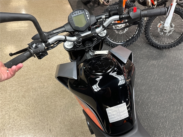 2023 KTM Duke 200 at Sloans Motorcycle ATV, Murfreesboro, TN, 37129
