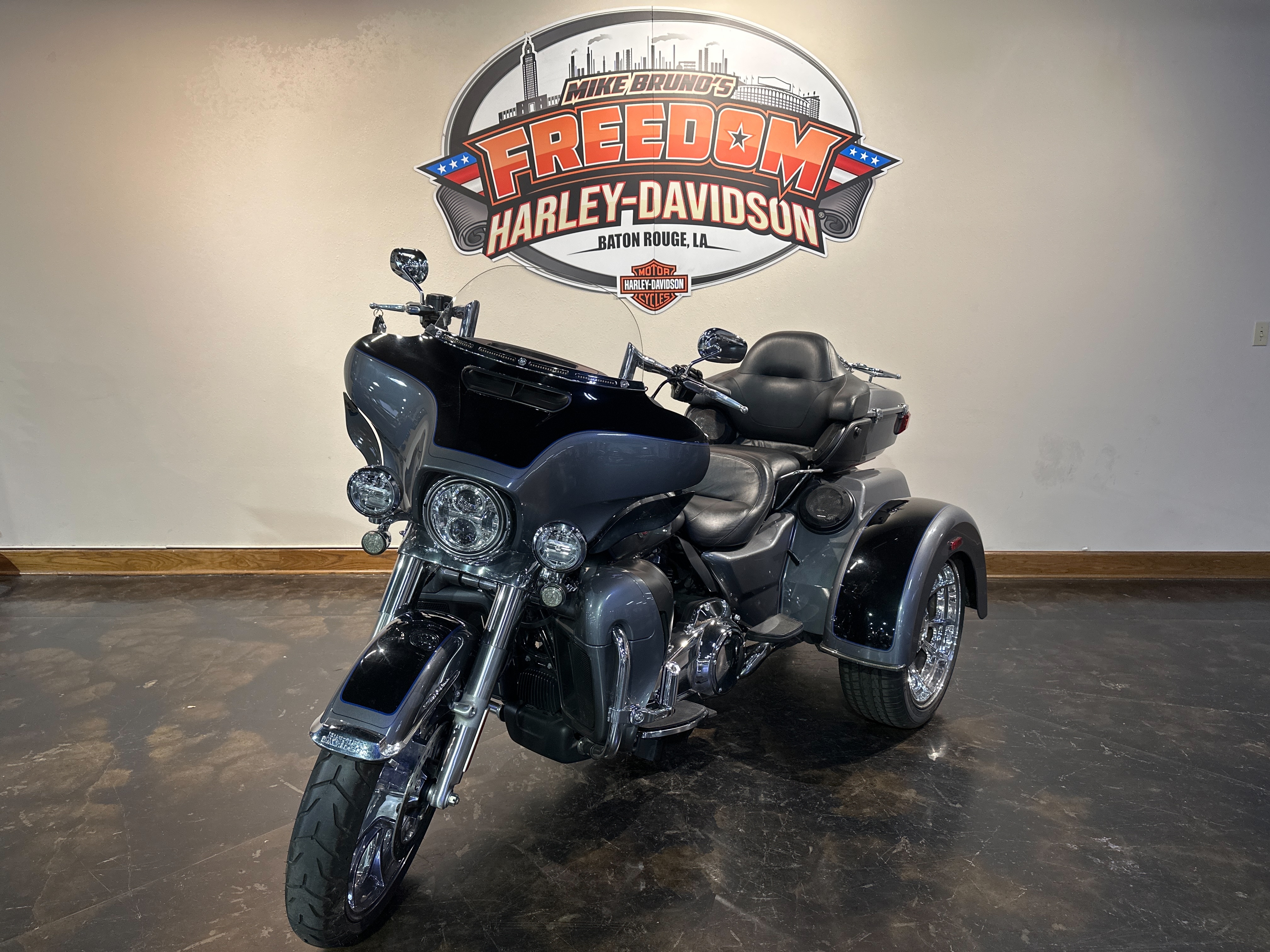 2022 Harley-Davidson FLHTCUTG at Mike Bruno's Freedom Harley-Davidson